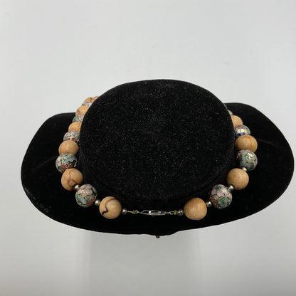Ball Bead Tan Silvertone Red Vein Design Necklace Fashion Jewelry