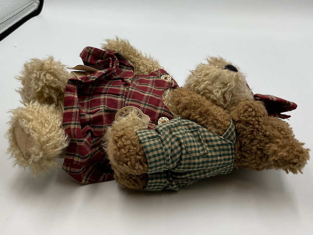 The Boyds Collection Momma McNew with Hugsley Plush Teddy Bears