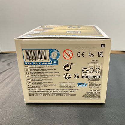 Derek Jeter New York Yankees Funko Pop! Sports Legends #11 Collectible Figurine Box Damage