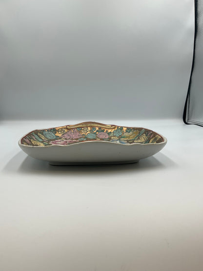 Chinese Famille Rose "Millefleur" (Thousand Flowers) porcelain catchall / vanity tray