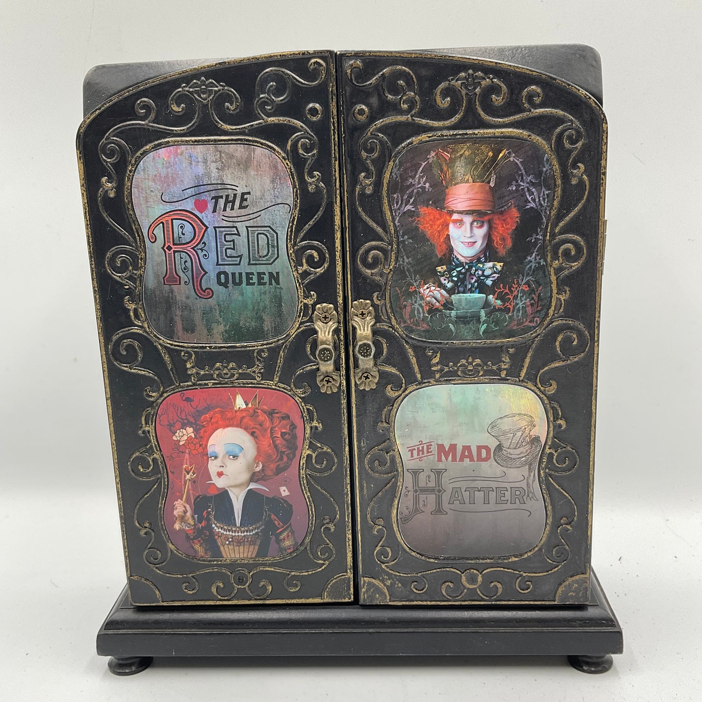 Disney Alice in Wonderland Mad Hatter & Red Queen Jewelry Armoire