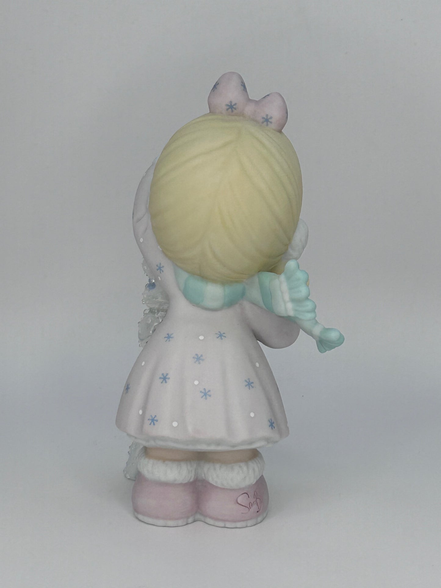 Precious Moments Vintage 2003 Icy Good Times Ahead Hand Painted Porcelain Collectible Figurine Original Box Mint