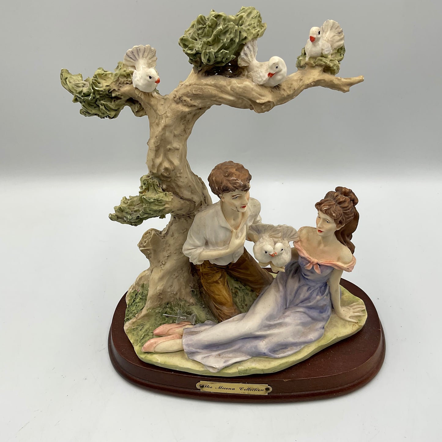 The Mirella Collection Vintage Figurine Couple In A Romatic Scene