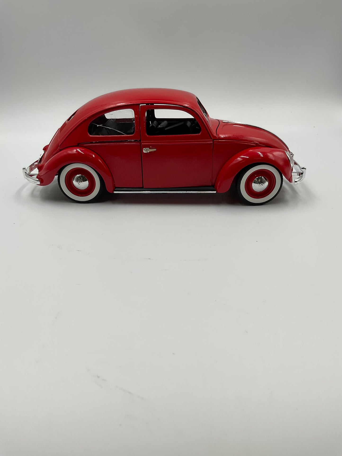 PRESTIGE Solido Volkswagen Beetle Diecast Model Car 1:18 w/ Box