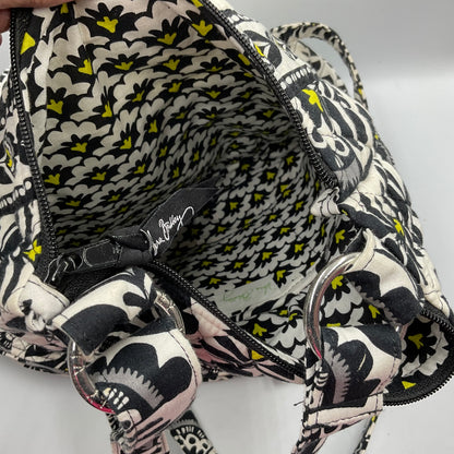 Vera Bradley Quilted And White Floral “Fanfare” Pattern Set
