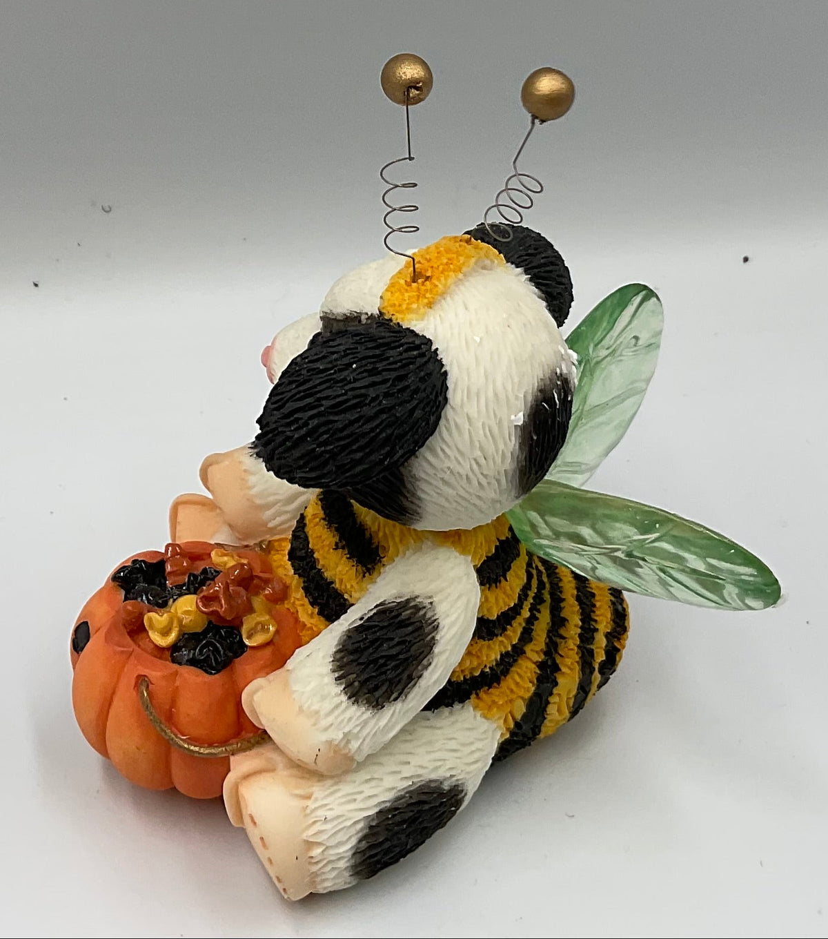 Enesco Mary's Moo Moos Busy Bee-ing Sweet Halloween Cow Figurine #731811