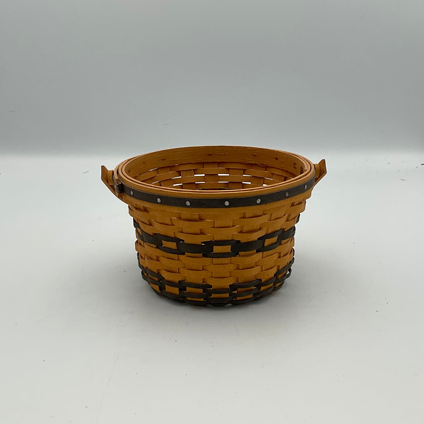 Small Round Wooden Longaberger Apple Basket