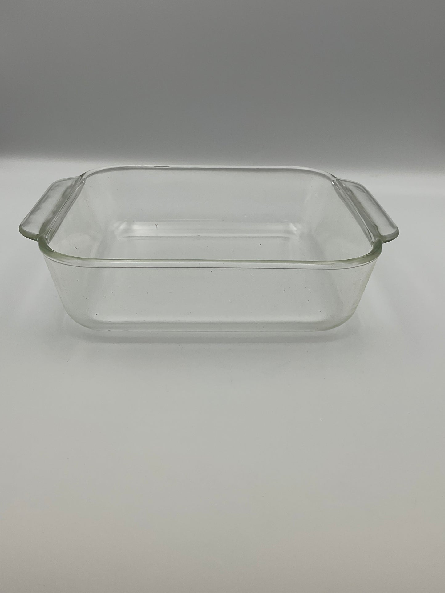 Set of 4 original 1986 Pyrex glass baking set. 4359