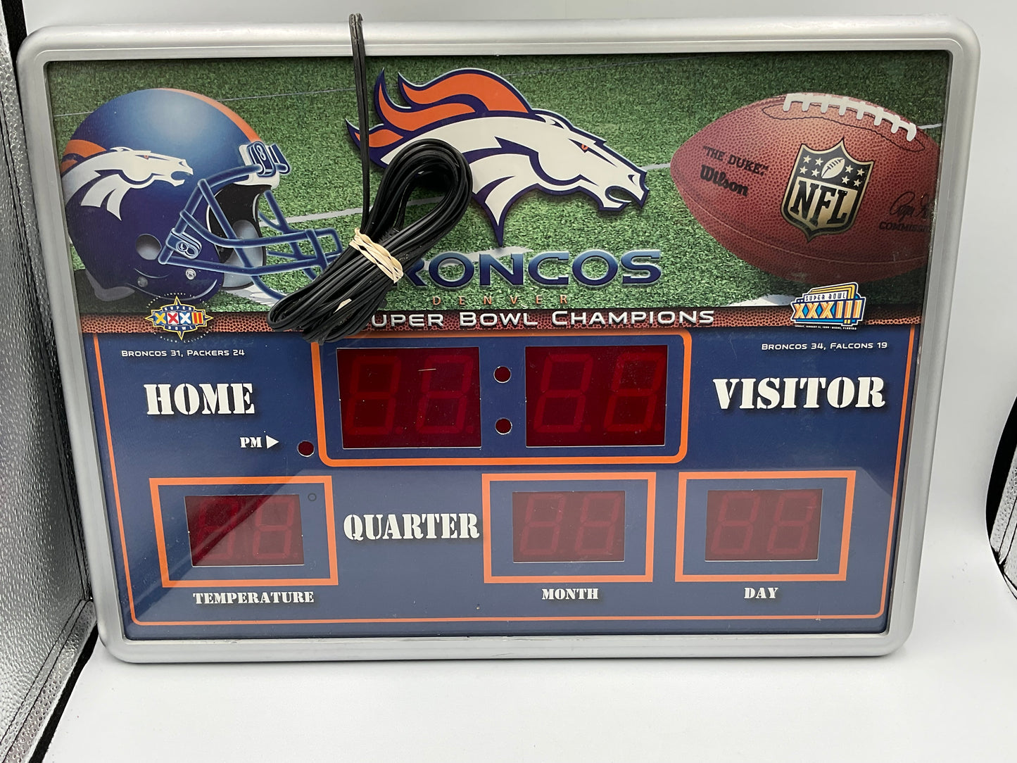 Denver Broncos NFL Scoreboard Digital Desk Clock Calendar