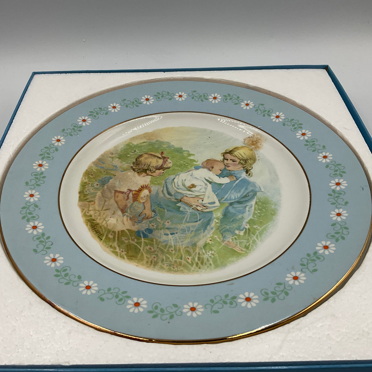 1974 Avon Tenderness Collector’s Plate By Pontesa Ironstone