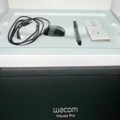 Wacom Intuos Pro Graphic Tablet Paper Edition Medium PTH660P Untested