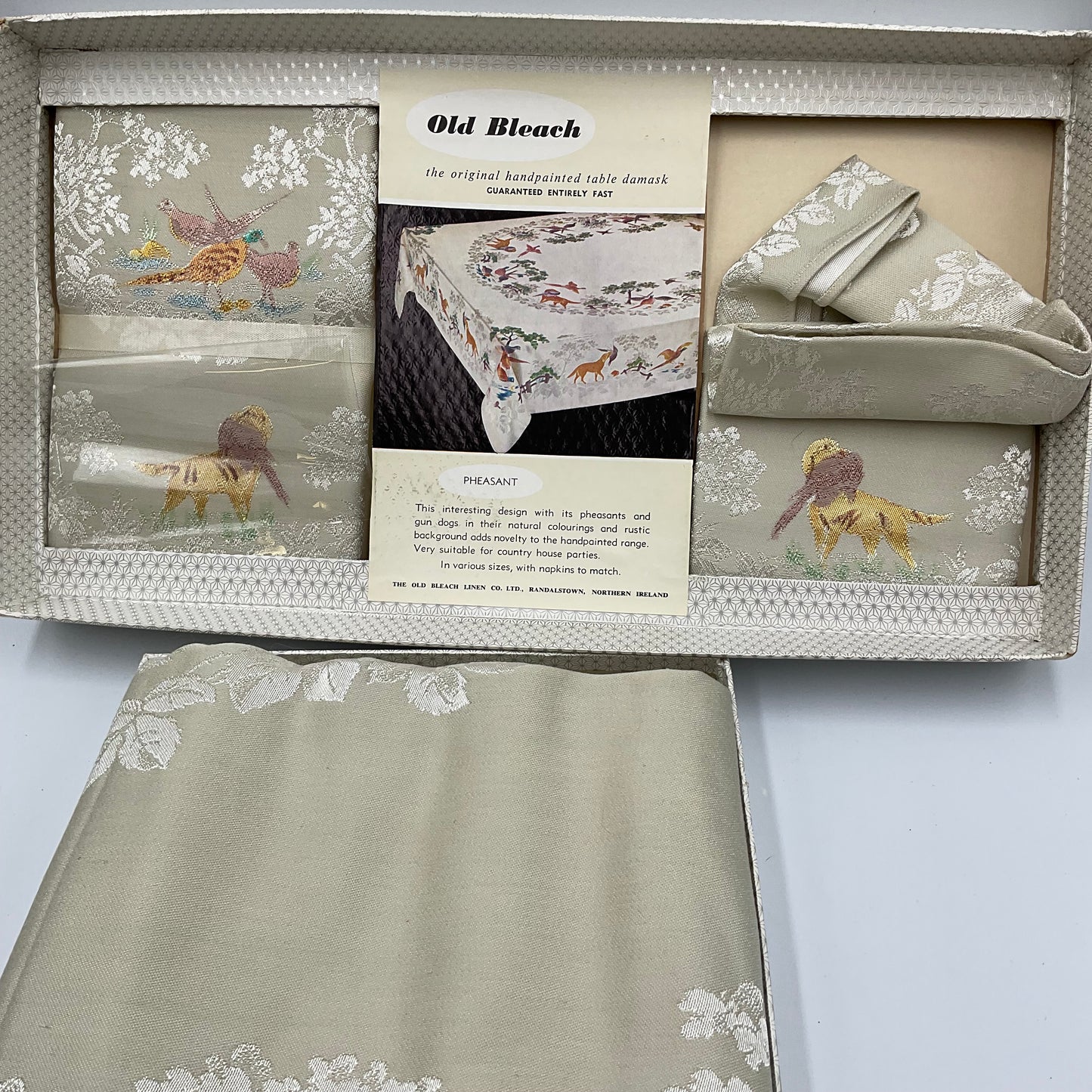 Vintage Old Bleach Tablecloth Pheasant Hunting with Matching Napkins