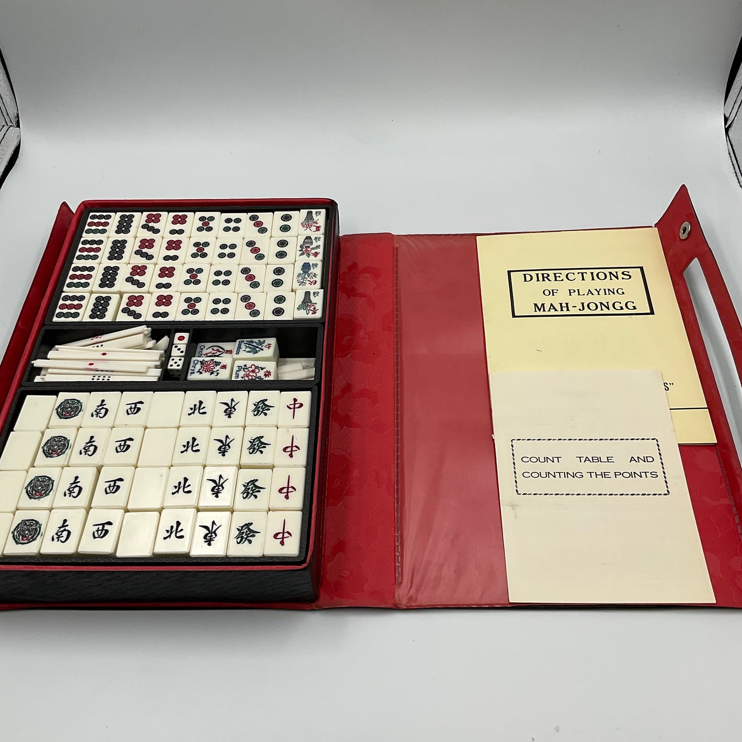 Antique Mahjong Set