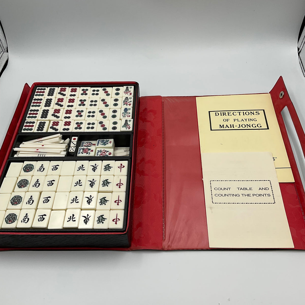 Antique Mahjong Set