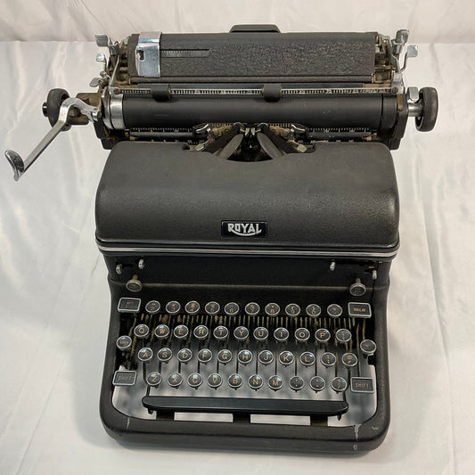 Royal KMM Magic Margin Vintage 1940s Antique Typewriter in Working Condition