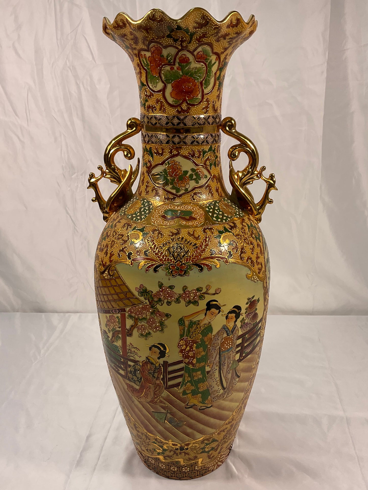Royal Sasuma Vintage Hand-Painted Porcelain Vase Ornate Japanese Design