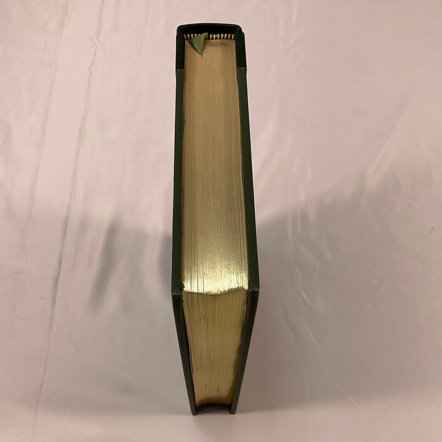 The Mill on the Floss George Elliot Vintage 1981 Leatherbound Hardcover Book