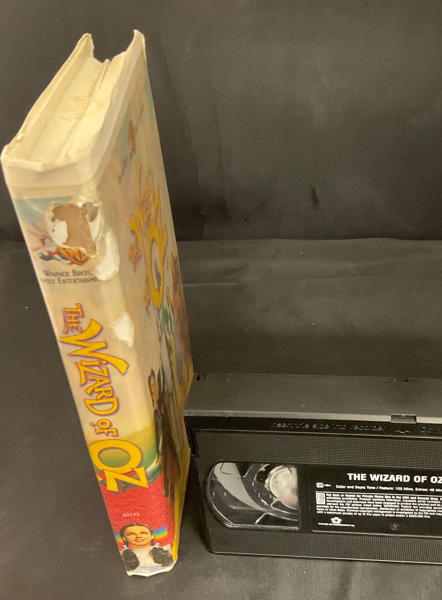 Warner Bros. The Wizard of Oz Vintage VHS Tape Case Damaged