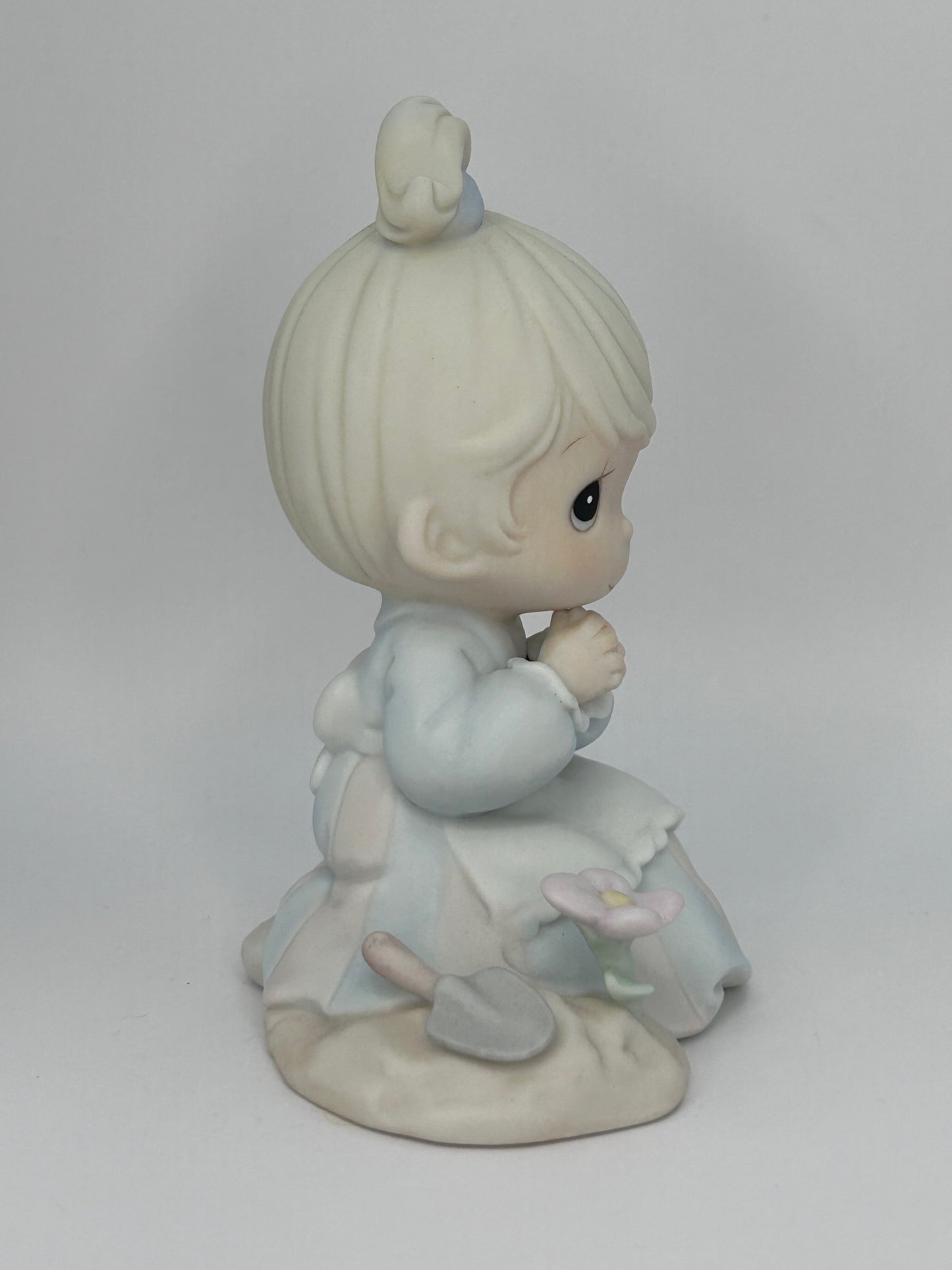 Precious Moments Vintage 1992 Sowing the Seeds of Love Hand Painted Porcelain Collectible Figurine Original Box Mint
