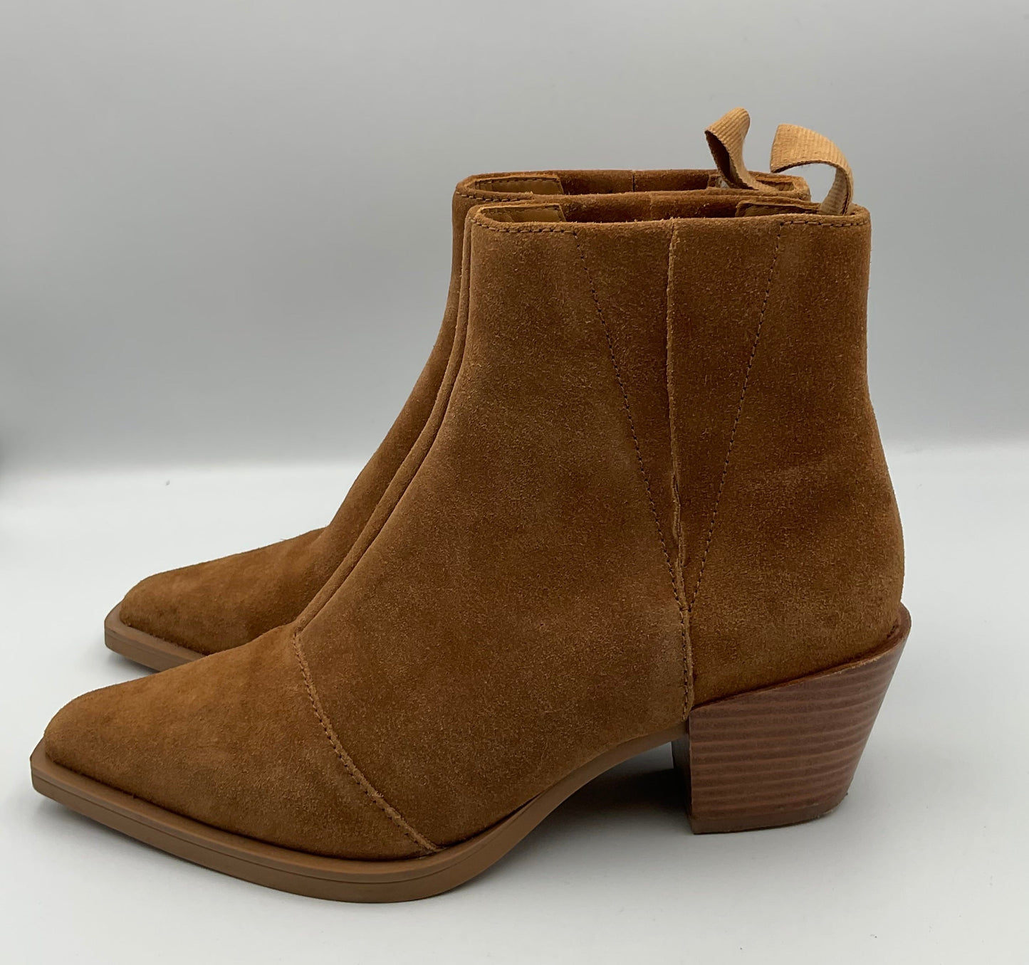 Rag & Bone New York Women's Dart Ankle Boots 37.5 in Original Box