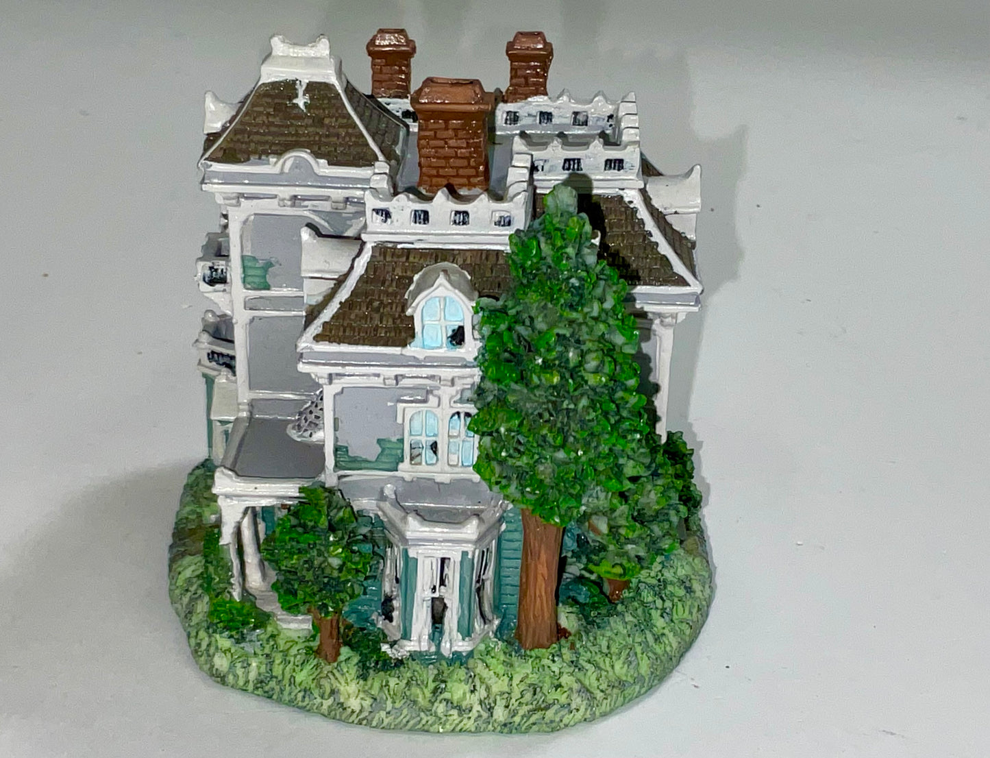 Liberty Falls Vintage Haloween Haunted House