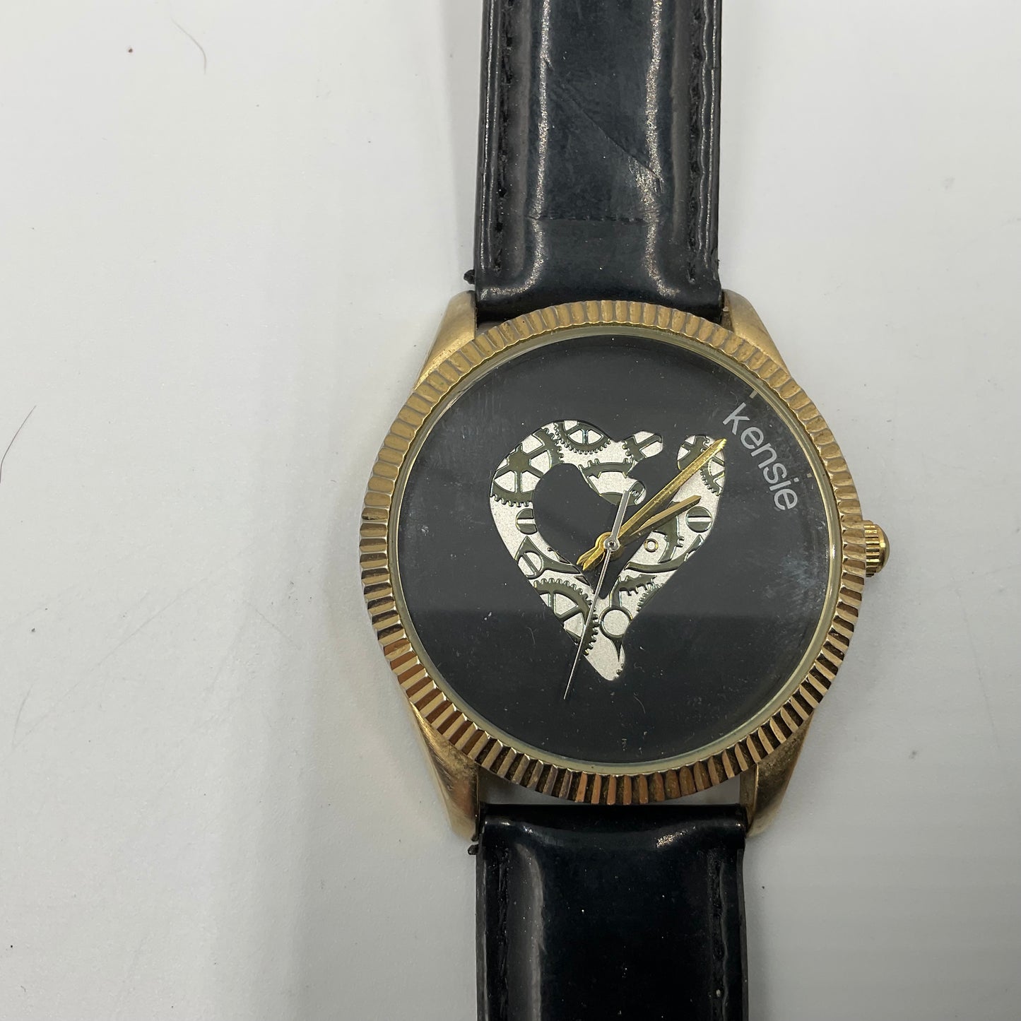 Kensie Heart/Gear Design Face Watch