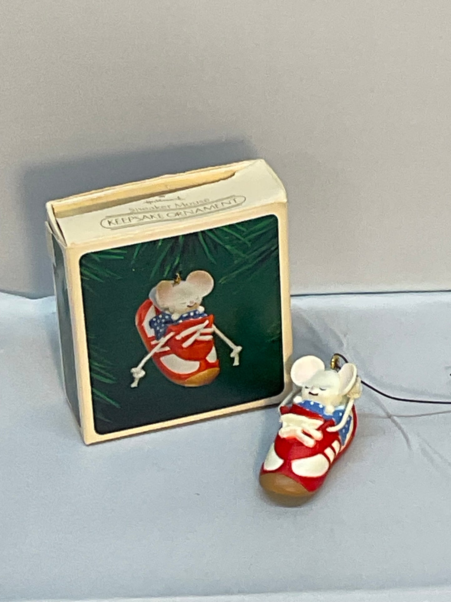 1983 Hallmark Keepsake Christmas Ornament Sneaker Mouse Vintage w/Box