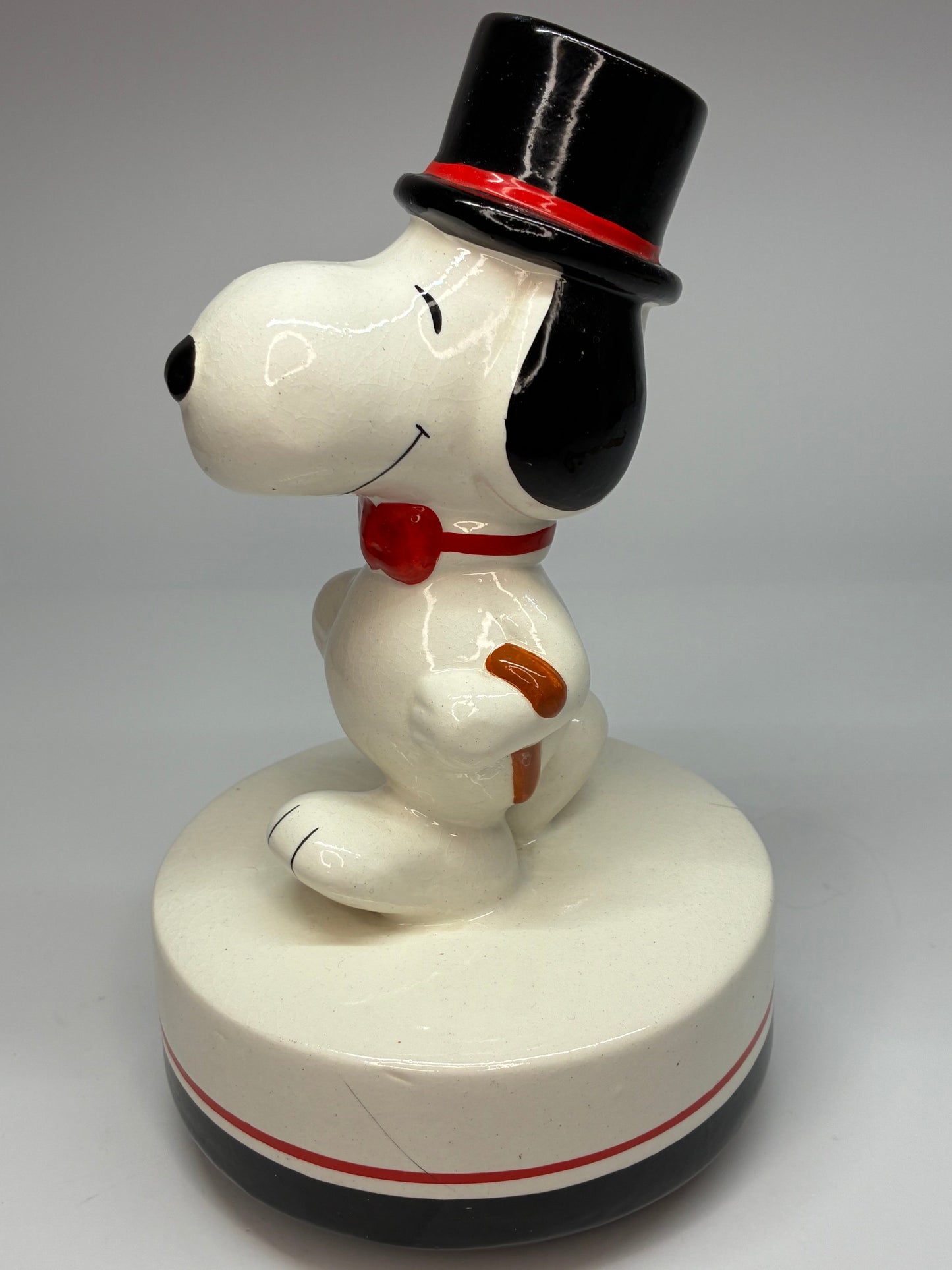 Snoopy Vintage 1958 Wind-Up Ceramic Musical Figurine Music Box Excellent Working Condition