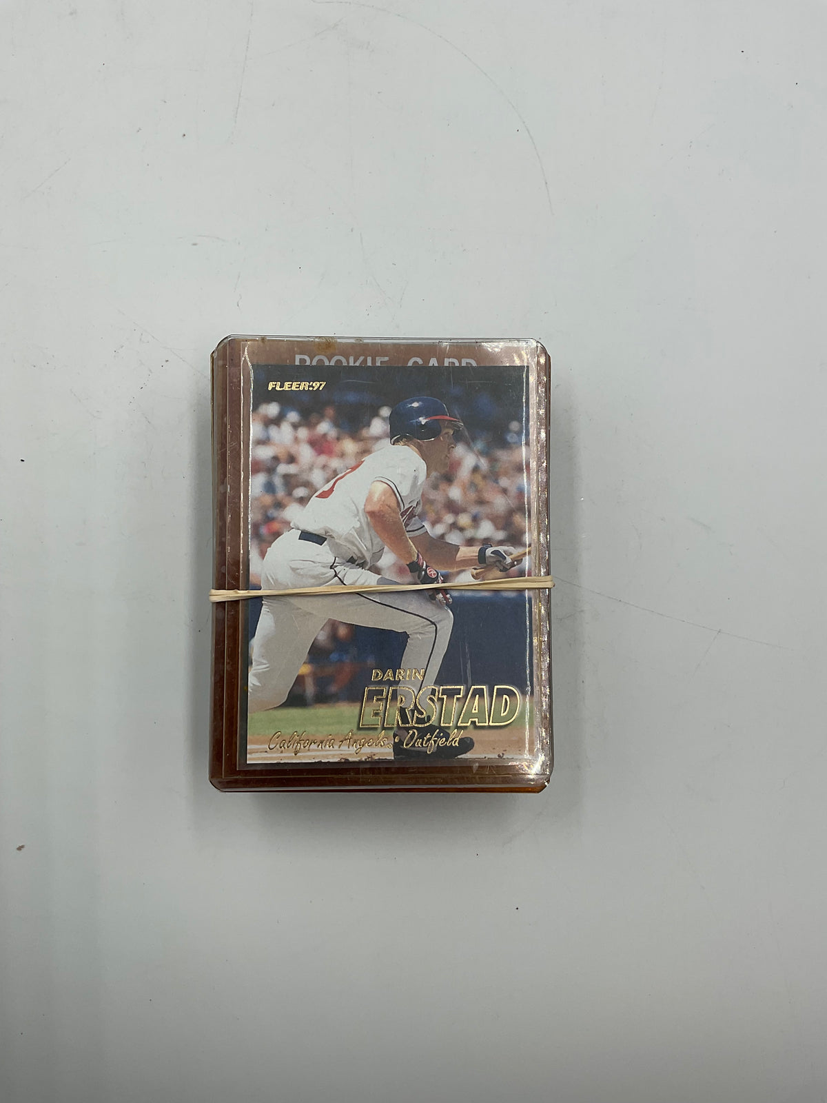 Lot of 20 Baseball Cards in Plastic Covers MLB