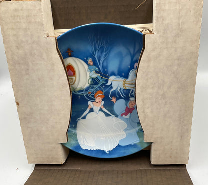Edwin M. Knowles Fine China Disney Cinderella Collectors Plate COA Original Box