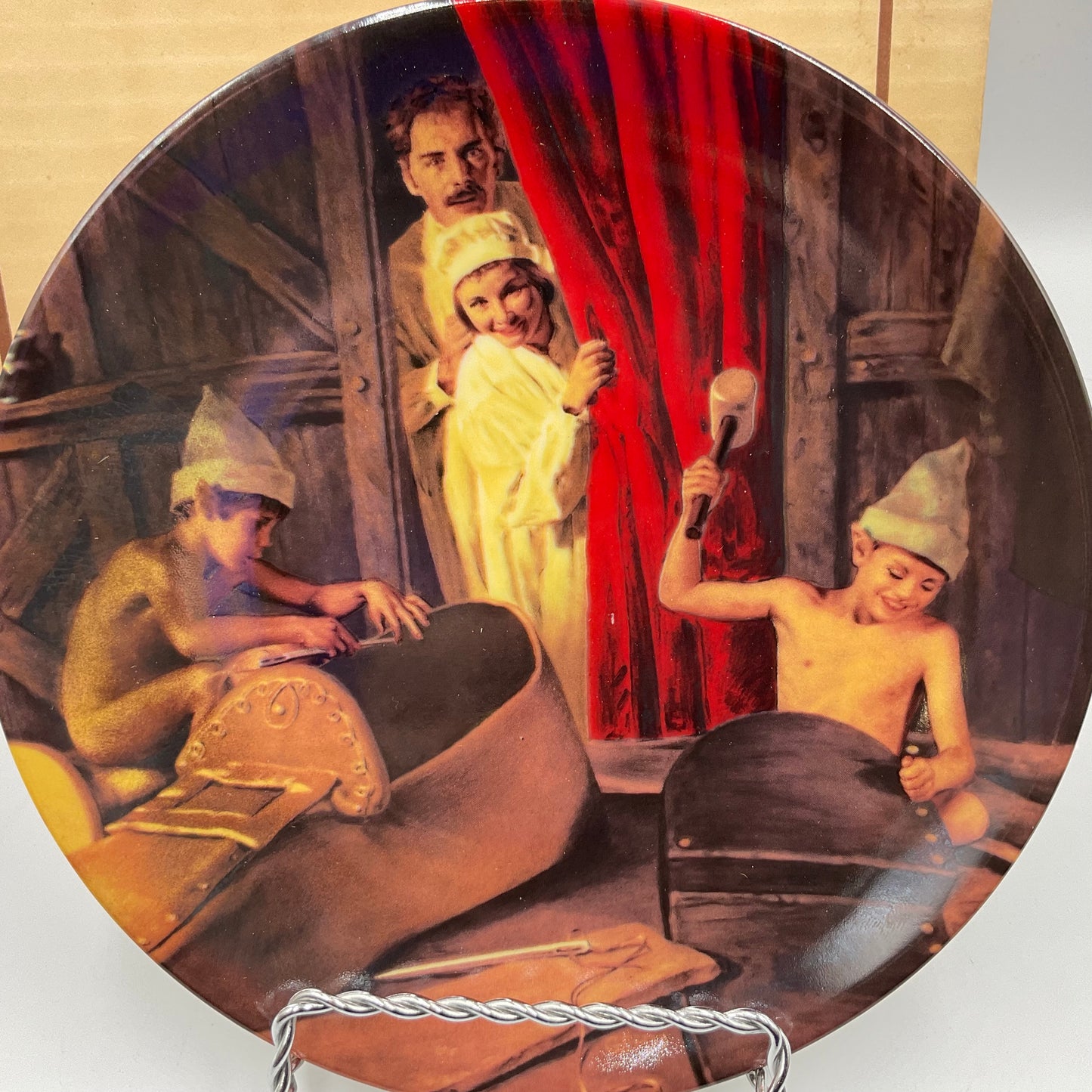 Ready JB Konigszelt Bayern's The Shoemaker and the Elves Collector's Plate