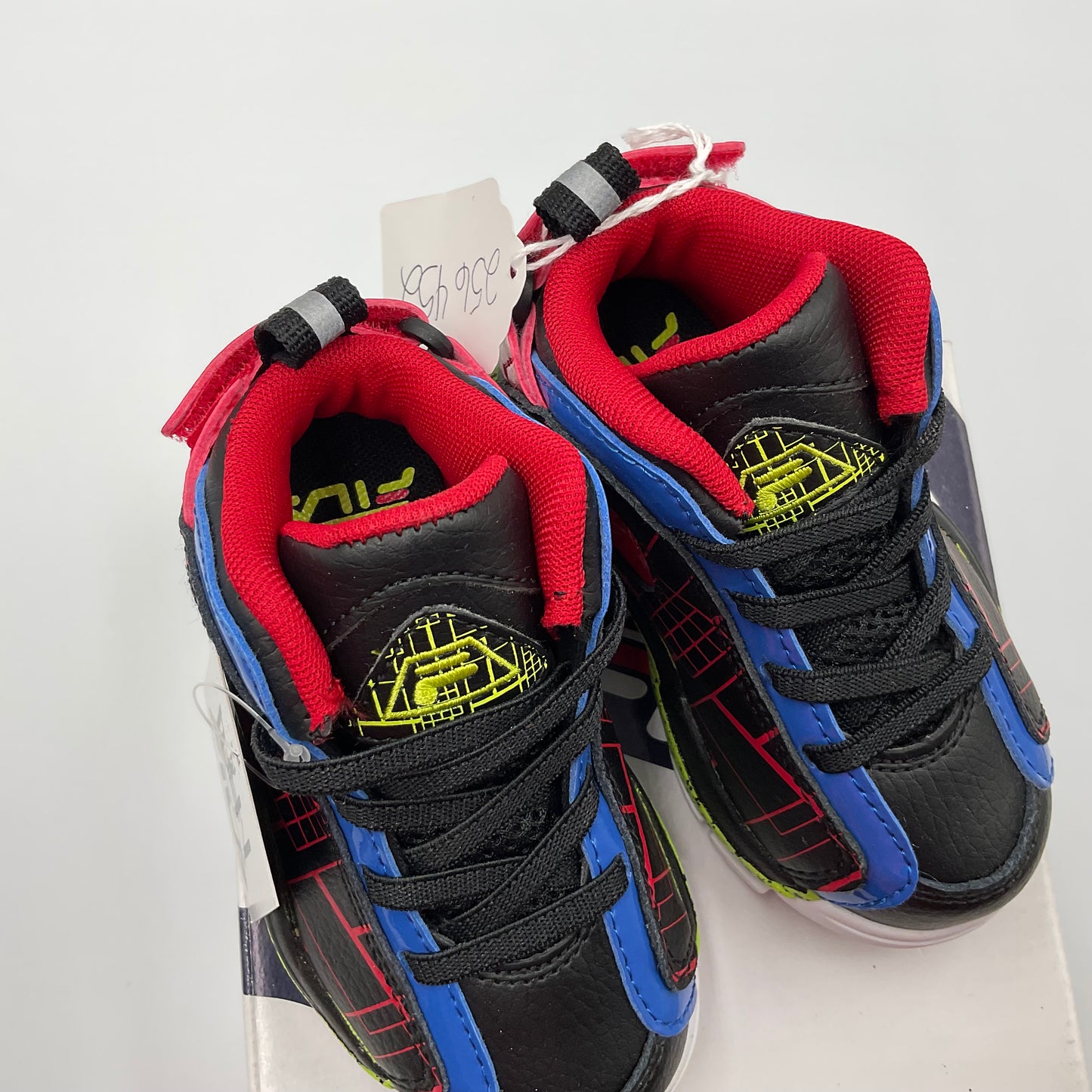 Fila Kids Grant Hill 2 Black Red Boys Shoe Size 6 Infants New with Tags