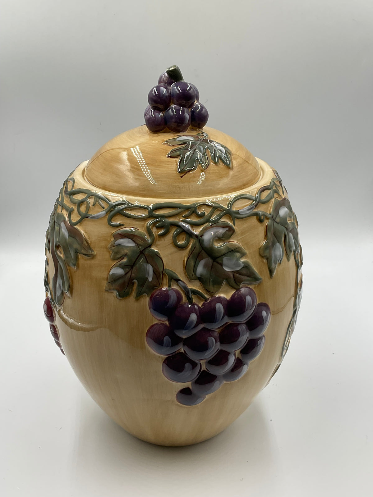 Noble Excellence Meritage Large Grape Vine Ceramic Canister w/ Lid 12.375"