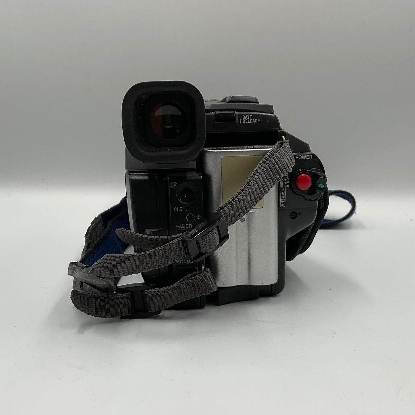 Ready NK Sony Handycam Vision CCD-TRV58 Untested Video Recorder