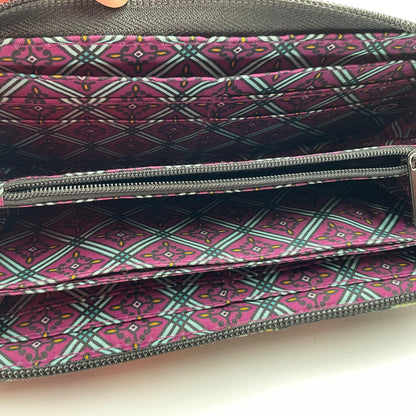Vera Bradley Wallet Vines Floral Retired Pattern Black with Flowers