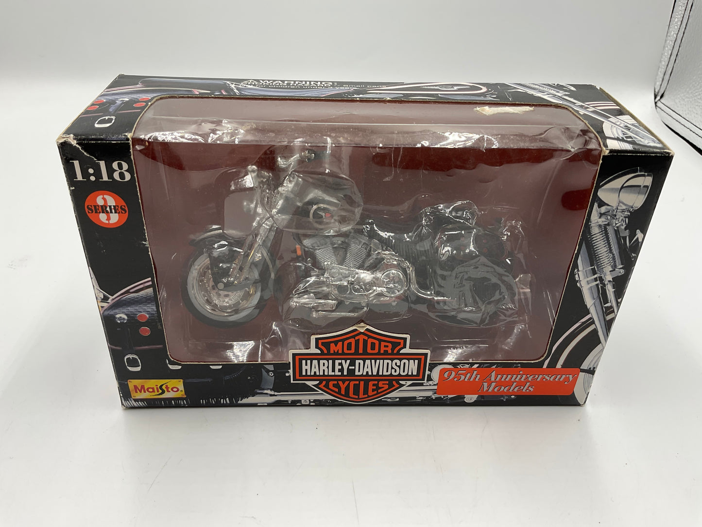 Harley Davidson 95th Anniversary Model Series 3 Die Cast Replica