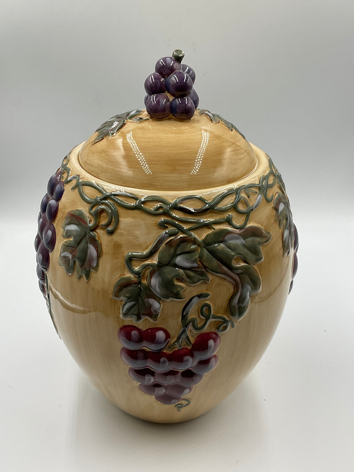 Noble Excellence Meritage Large Grape Vine Ceramic Canister w/ Lid 12.375"