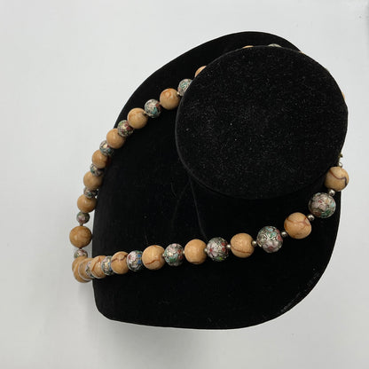Ball Bead Tan Silvertone Red Vein Design Necklace Fashion Jewelry