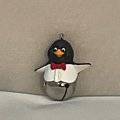 1999 Hallmark Keepsake Miniature "Penguin" #5 Series Christmas Bell