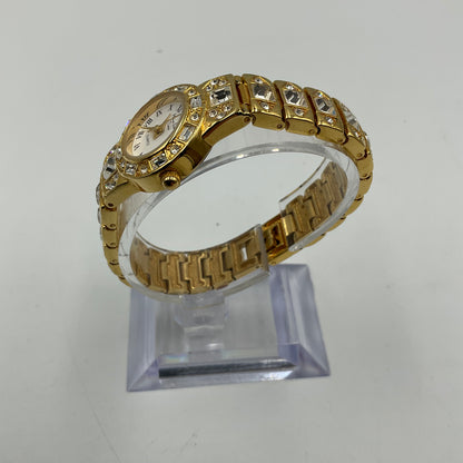 Main Line B588 Princess Cut Crystal Gold Bracelet Band White Face Watch New Battery