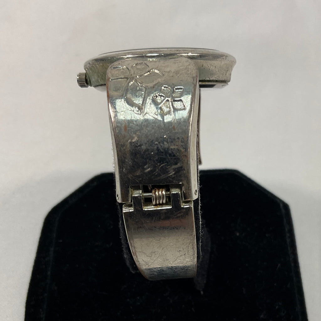 Varsales Silvertone Quartz Hinged Bracelet Style Women's Watch Pre-Owned with New Battery