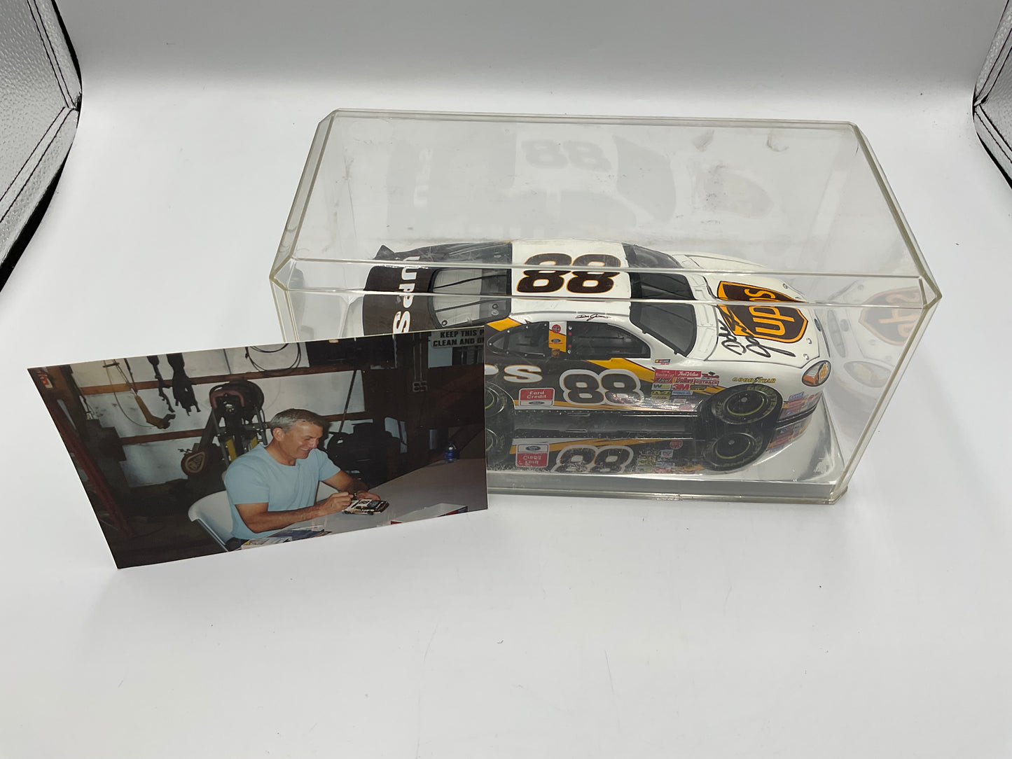 Dale Jarrett Autographed 1:24 Scale Die-Cast Replica with Photo