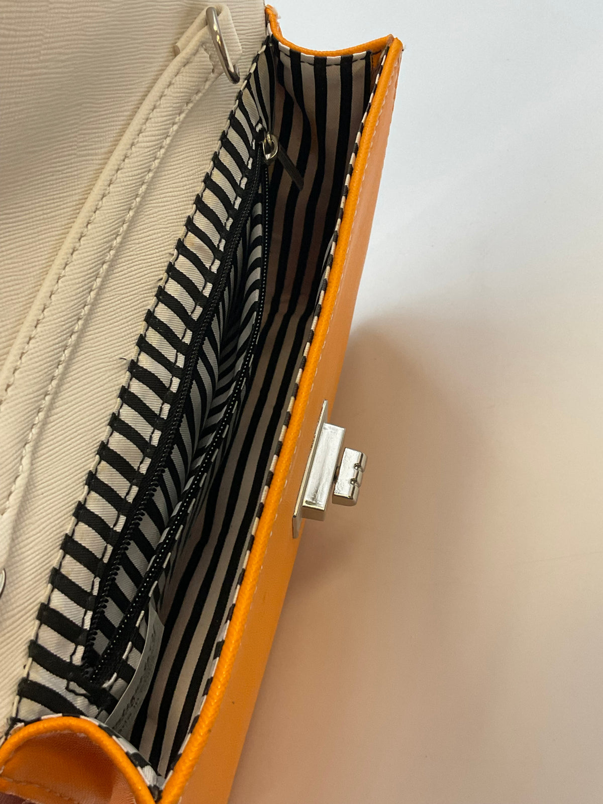 Boutique to U Crossbody Clutch Handbag Ecru Orange Edgy