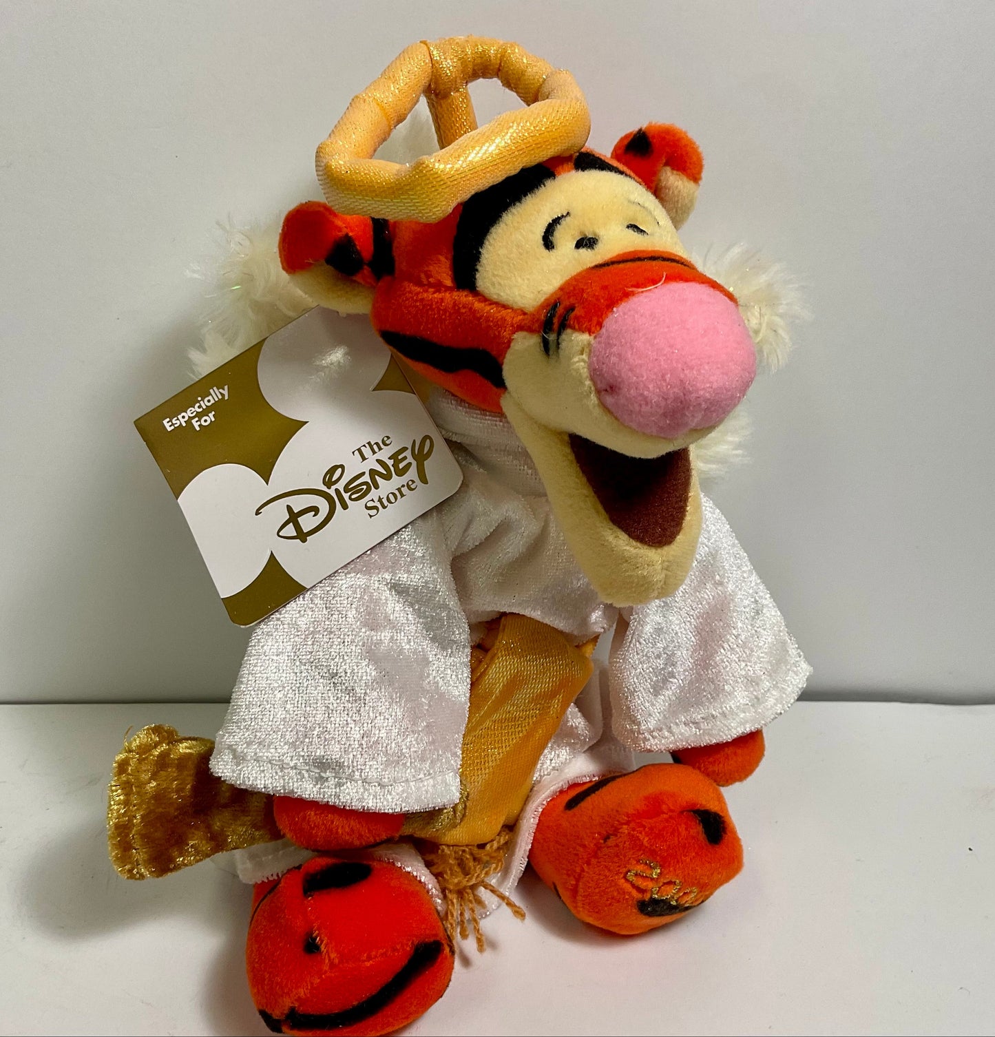 Tigger Choir Angel Vintage 2000 9 Inch Plush Beanbag Disney Store Collectible