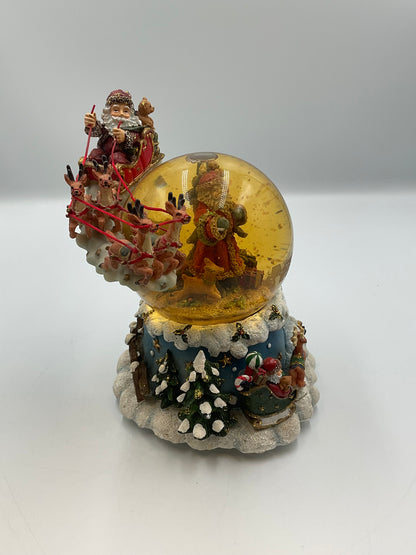 Lifestyle Studios Holiday Collection Musical Santa & Sleigh Waterglobe