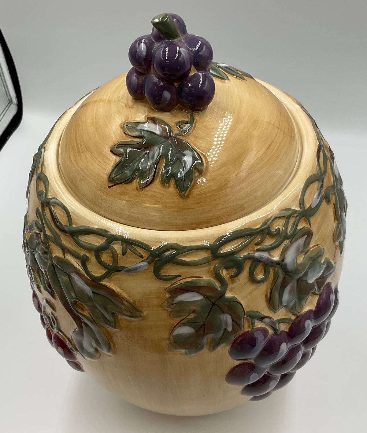 Noble Excellence Meritage Grape Vine Ceramic Covered Canister Jar