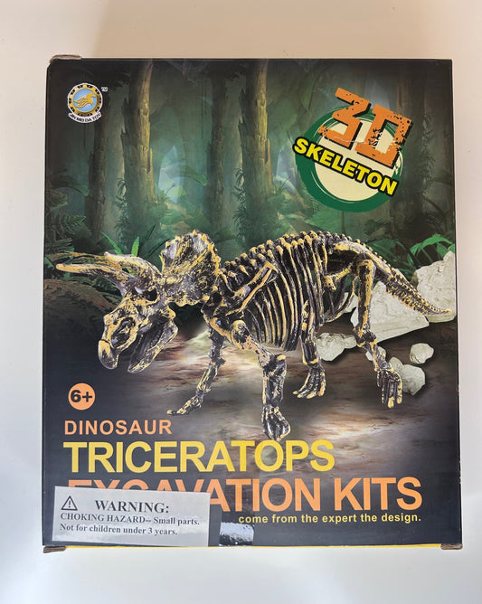 3D Triceratops Skeleton Dinosaur Collection Excavation Kit New in Box