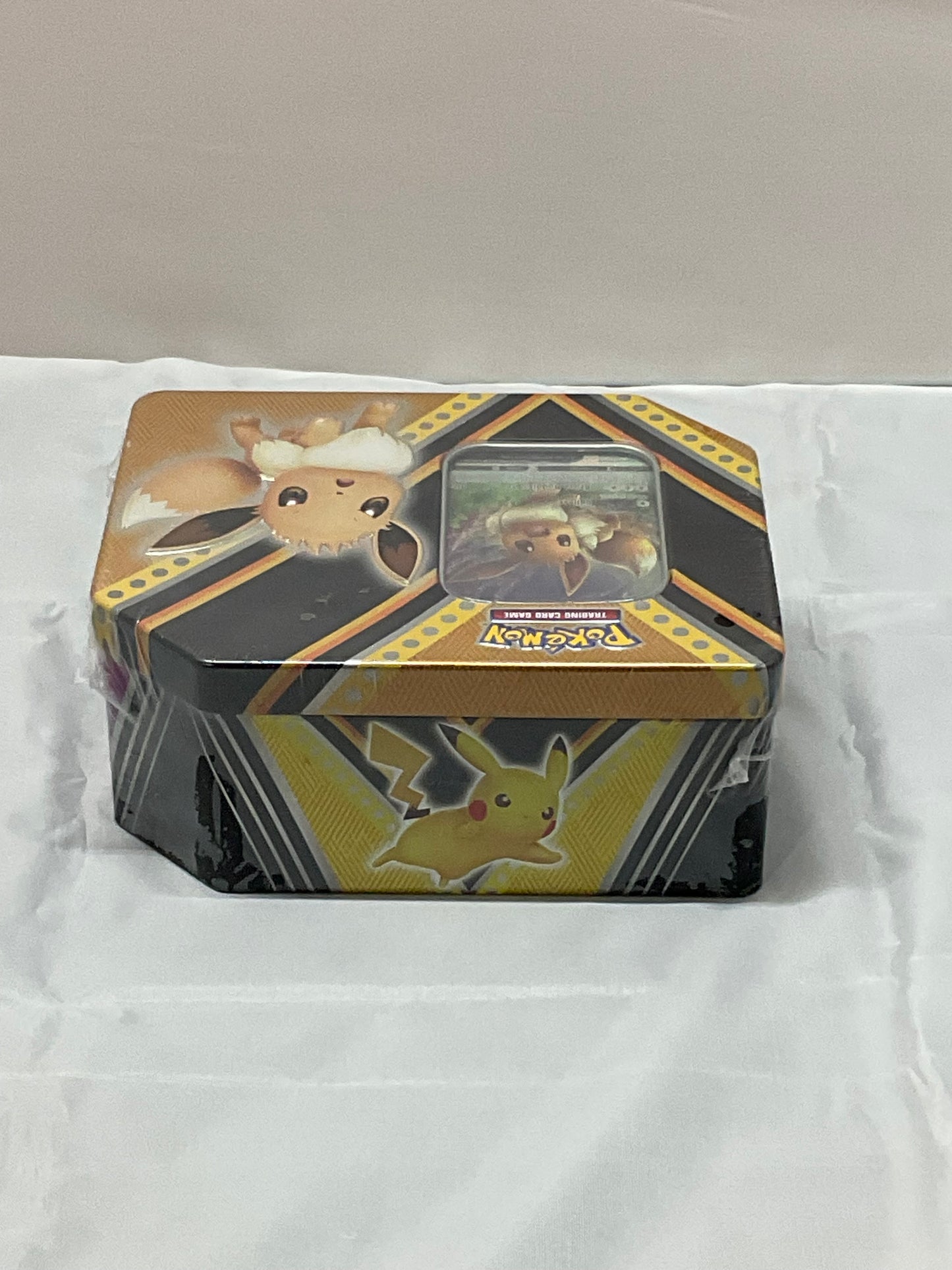 Pokemon Eevee V Powers TCG Tin 5 Booster Packs Rare Foil Trading Card Game New Factory Sealed