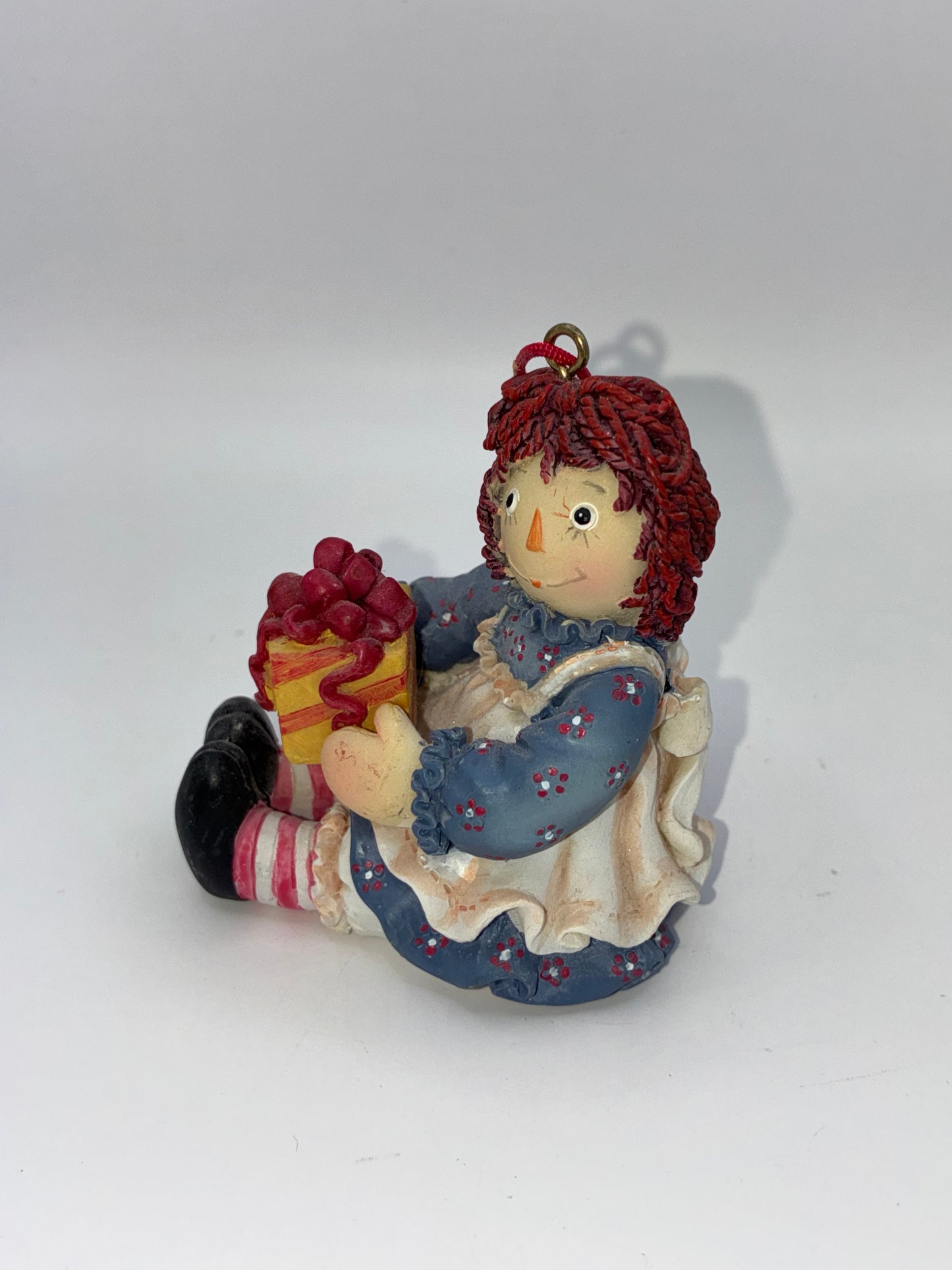 Raggedy Anne Holding Present Collectible Holiday Christmas Ornament Mint Condition