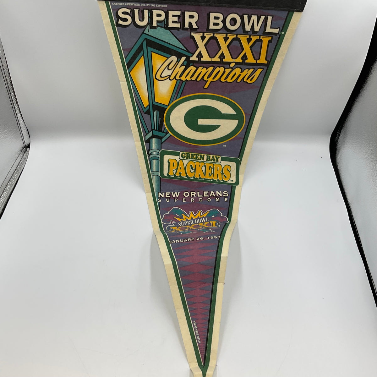 Super Bowl XXXI Pennant Flag Green Bay Packers Champions 1997